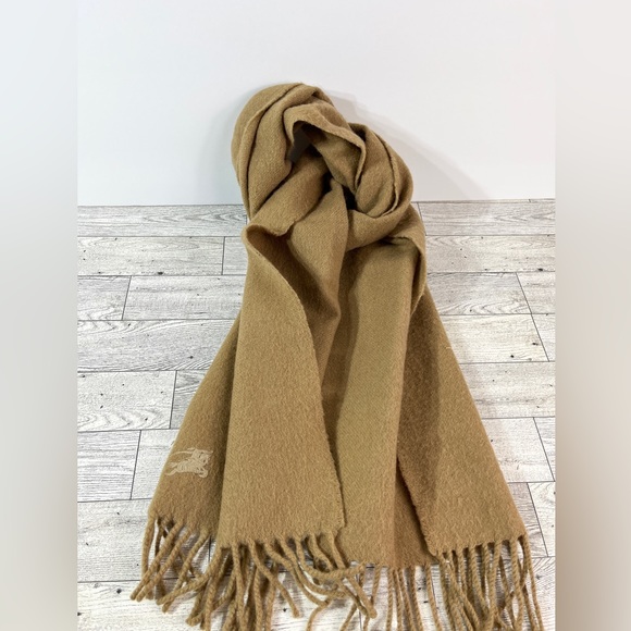 Burberrys 100% wool Tan Scarf - Picture 1 of 4